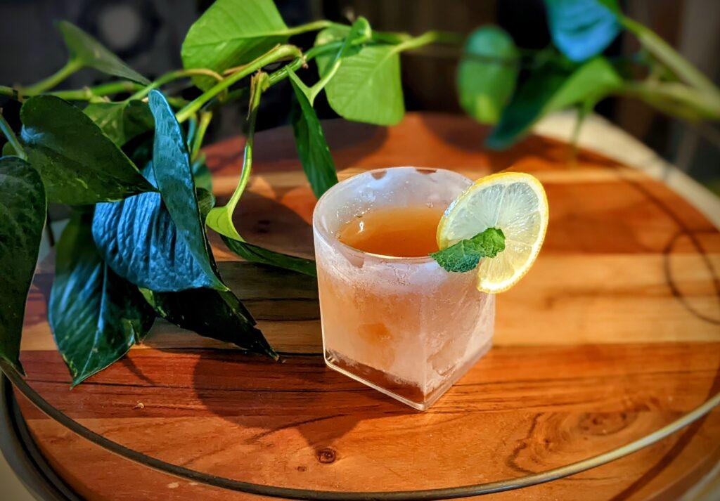 Mix it Up Monday Bourbon Sweet Tea Wilderness Whiskey Women